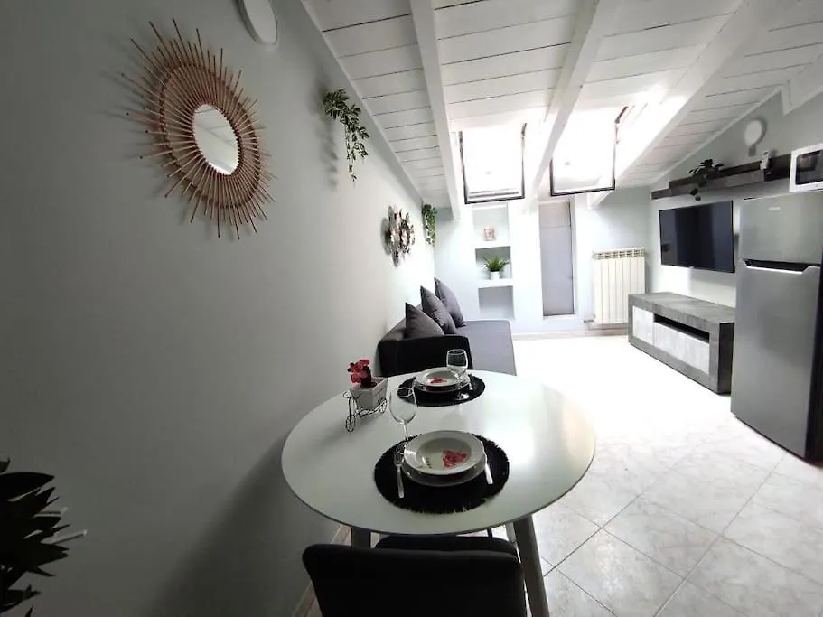 Free Parking Tiny House Wifi Netflix 15 Minuti Dal Duomo Apartment Milan