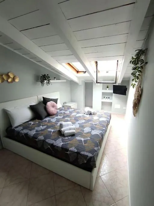 Free Parking Tiny House Wifi Netflix 15 Minuti Dal Duomo Apartment Milan 0*,  Italy