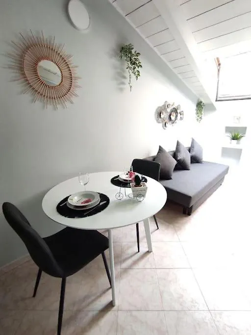 Free Parking Tiny House Wifi Netflix 15 Minuti Dal Duomo Apartment Milan Italy
