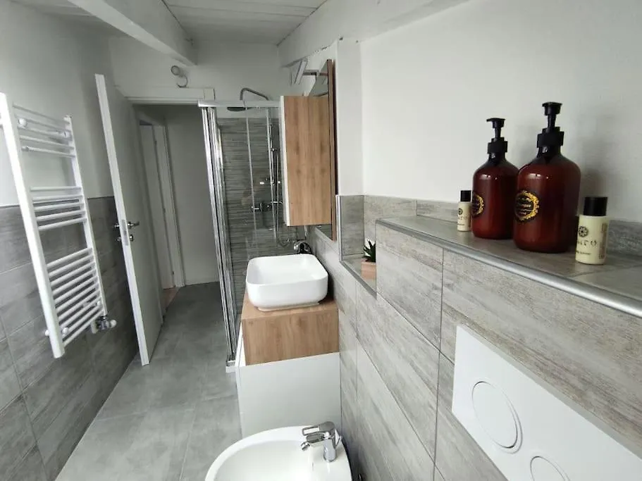 Free Parking Tiny House Wifi Netflix 15 Minuti Dal Duomo Apartment Milan Italy