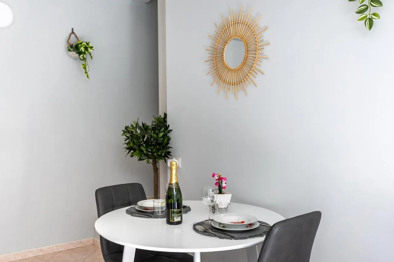 Free Parking Tiny House Wifi Netflix 15 Minuti Dal Duomo Apartment Milan