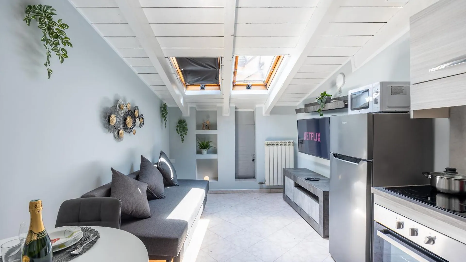 Free Parking Tiny House Wifi Netflix 15 Minuti Dal Duomo Apartment Milan