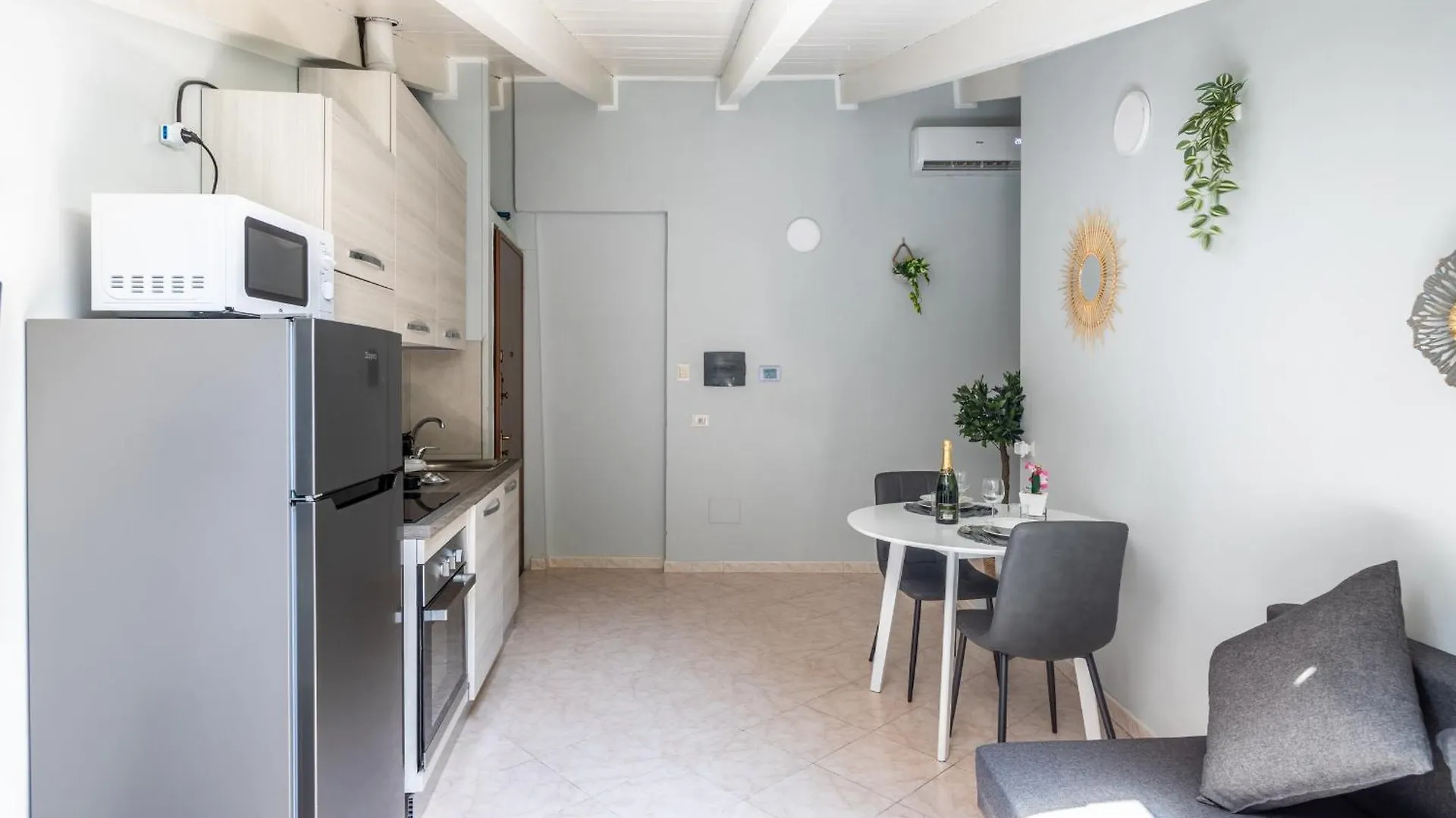 Free Parking Tiny House Wifi Netflix 15 Minuti Dal Duomo Apartment Milan